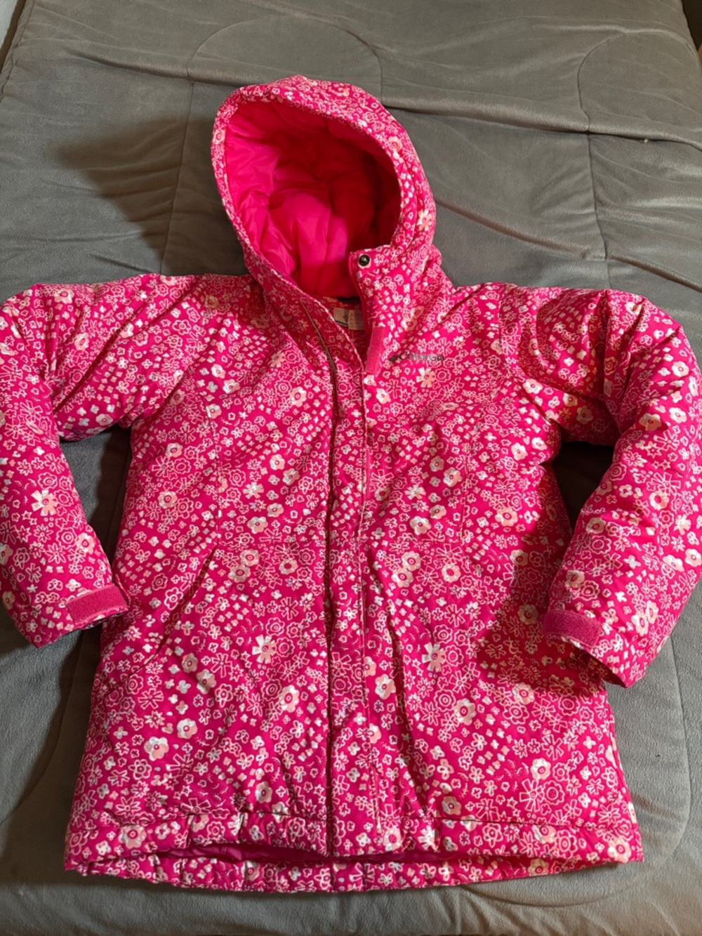 Columbia Girls' Bright Pink Floral Hooded warm Puffer Jacket Sz M 10/12